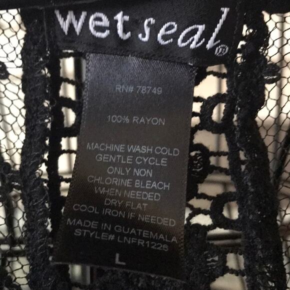 EUC Wet seal Sz L black knit lace tank top Lagen Look Boho - Picture 2 of 4